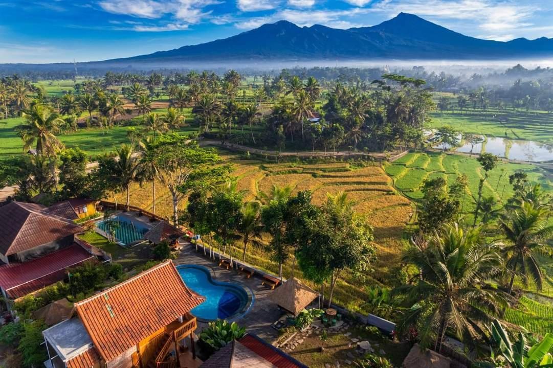 Peraja Bungalows Loyok Sangyang Exterior foto