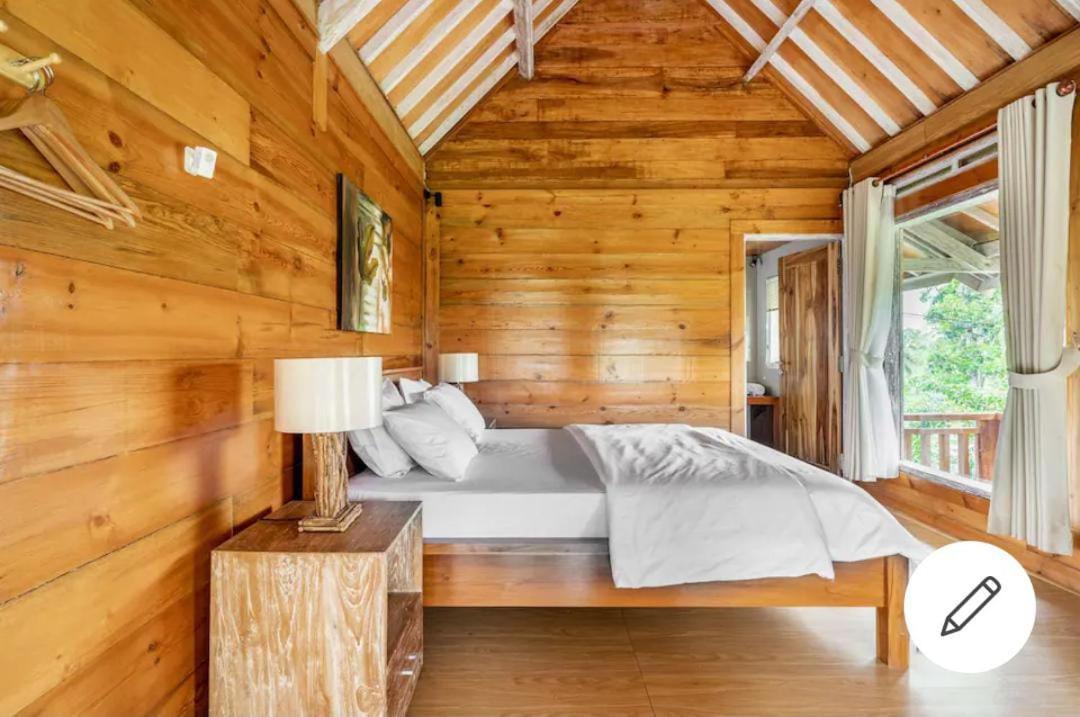 Peraja Bungalows Loyok Sangyang Exterior foto