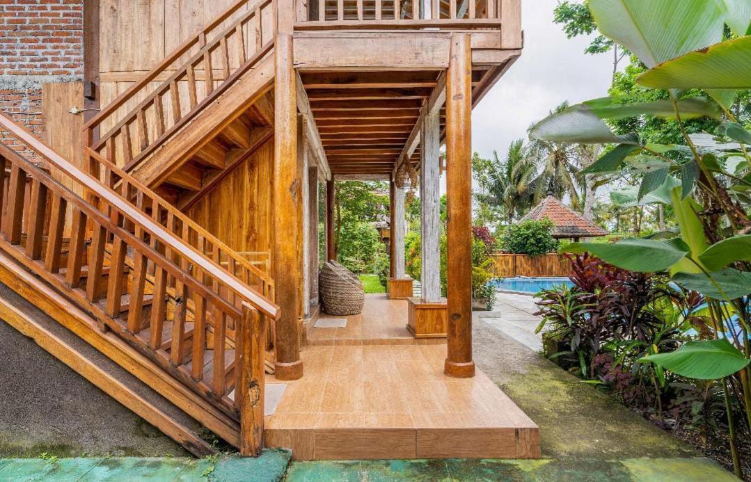 Peraja Bungalows Loyok Sangyang Exterior foto