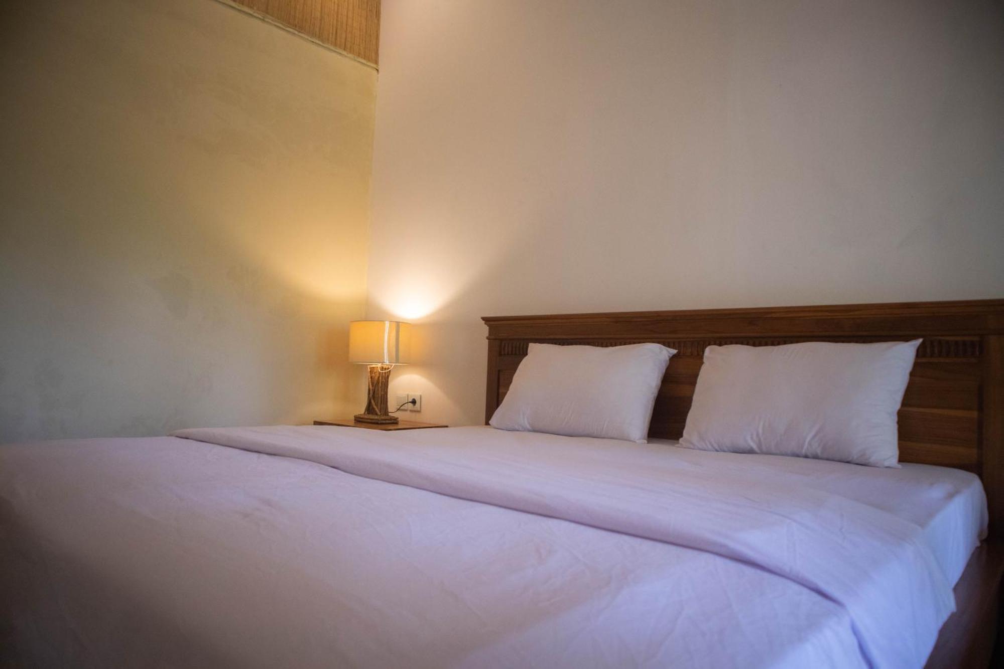 Peraja Bungalows Loyok Sangyang Quarto foto