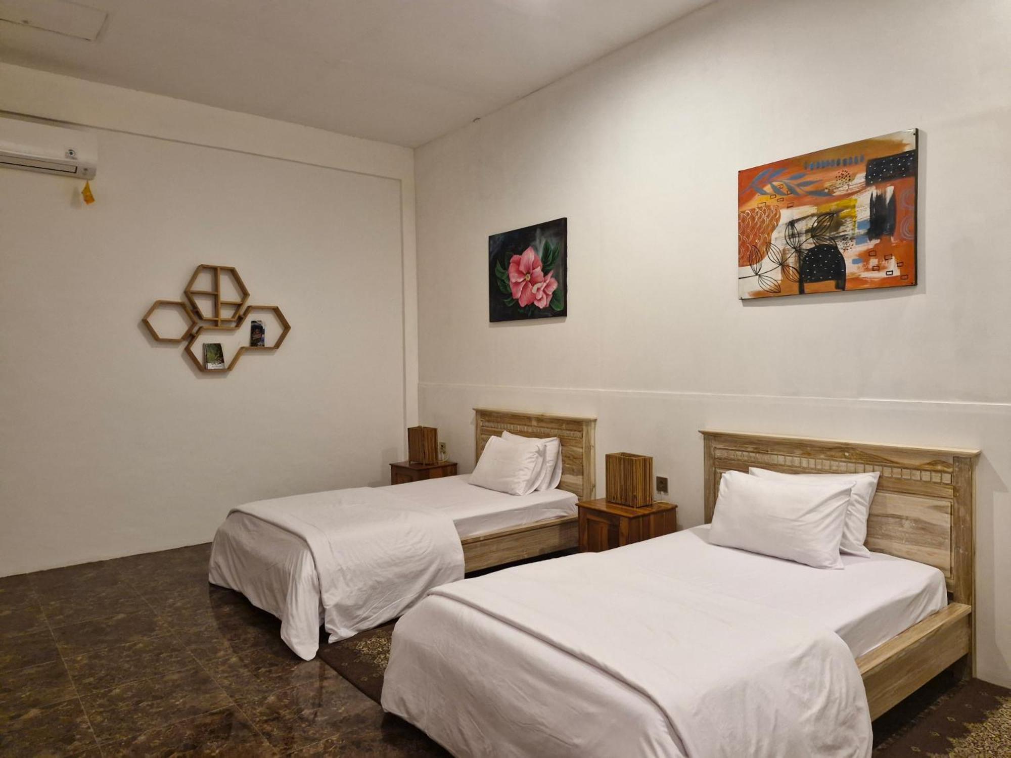 Peraja Bungalows Loyok Sangyang Quarto foto